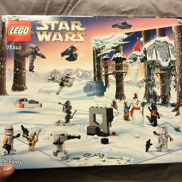 Lego Star Wars Adventure calandar - Picture 1 of 2